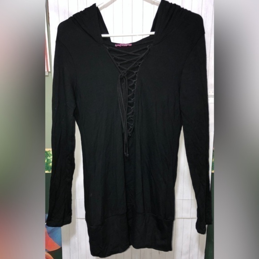 ⛱️Demi Loon Black Front Lace Up hooded top